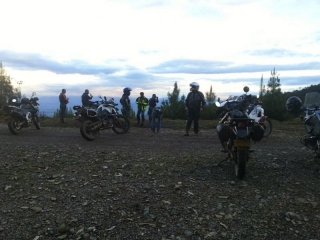 <p>Recorrido entre plantaciones de eucaliptos</p> Recorrido entre plantaciones de eucaliptos