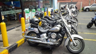 11 motos