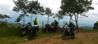 Cruce al valle de Pavas 1800 msnm